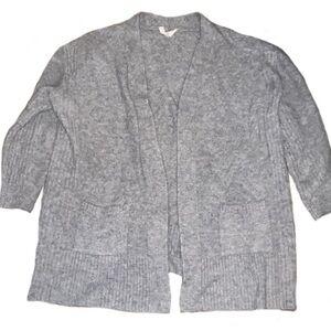 Fuzzy gray cardigan with pockets